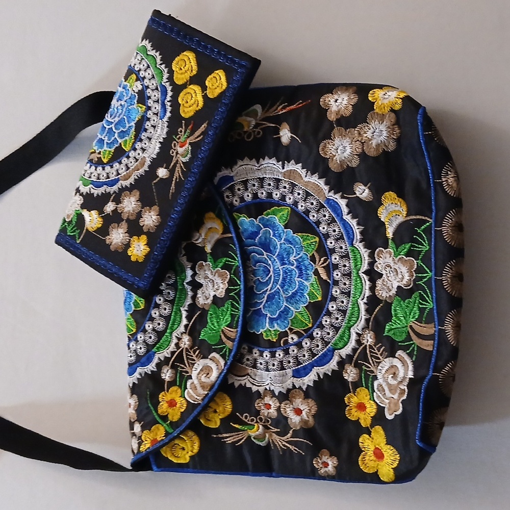 Embroidered  Women's Bag Set